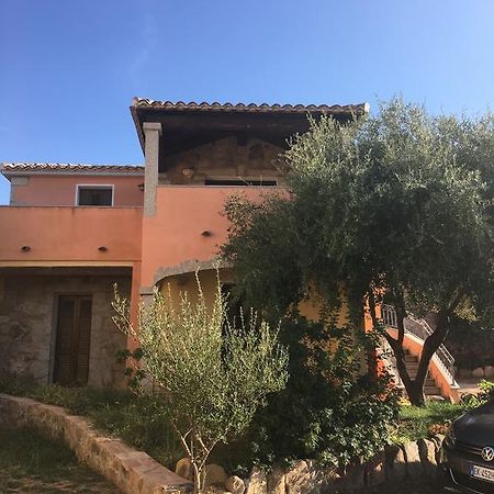 I Mari Di Gallura Apartment Сан-Теодоро Екстер'єр фото