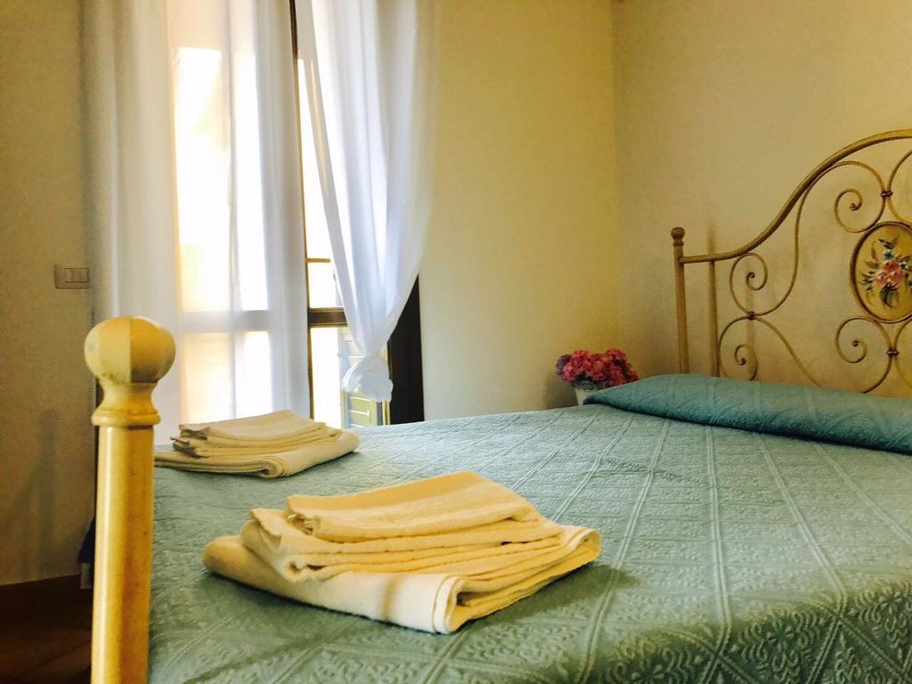 I Mari Di Gallura Apartment Сан-Теодоро Екстер'єр фото